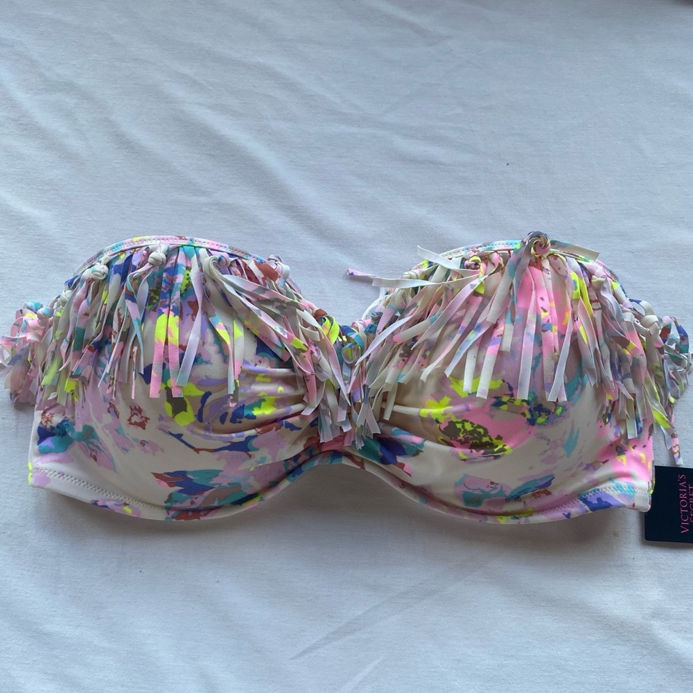NWT Victoria’s Secret Swim Fringe Strapless Bikini Top